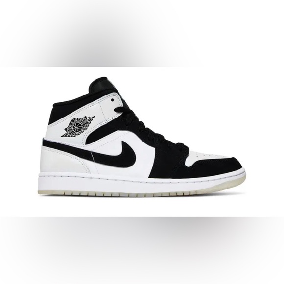 Nike Air Jordan 1 Mid Special Edition 4.5Y (GS) Diamond Black White Iridescent - Picture 1 of 5